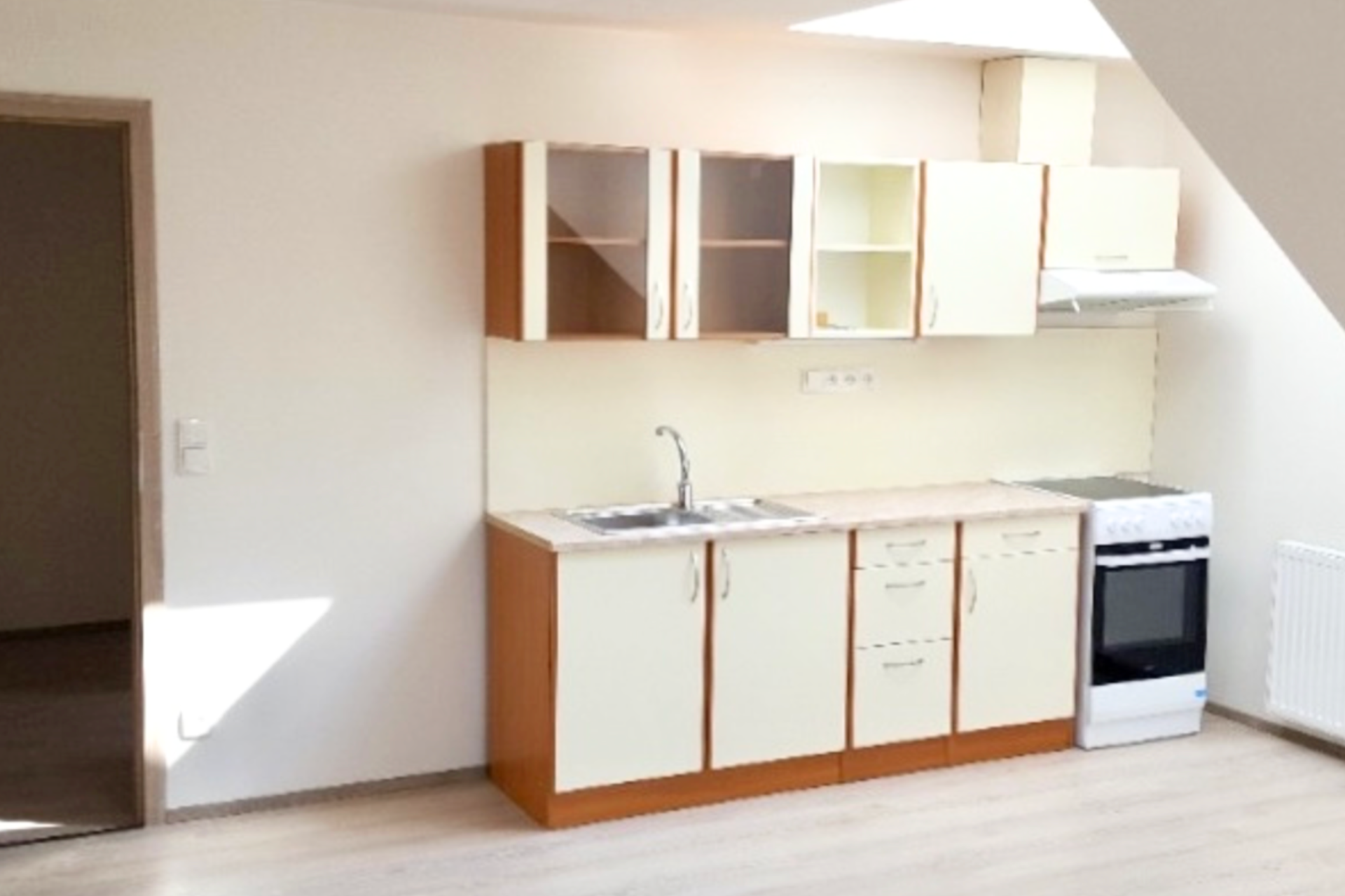 Pronájem bytu 1+kk, 39,20 m2, náměstí Míru, Svitavy
