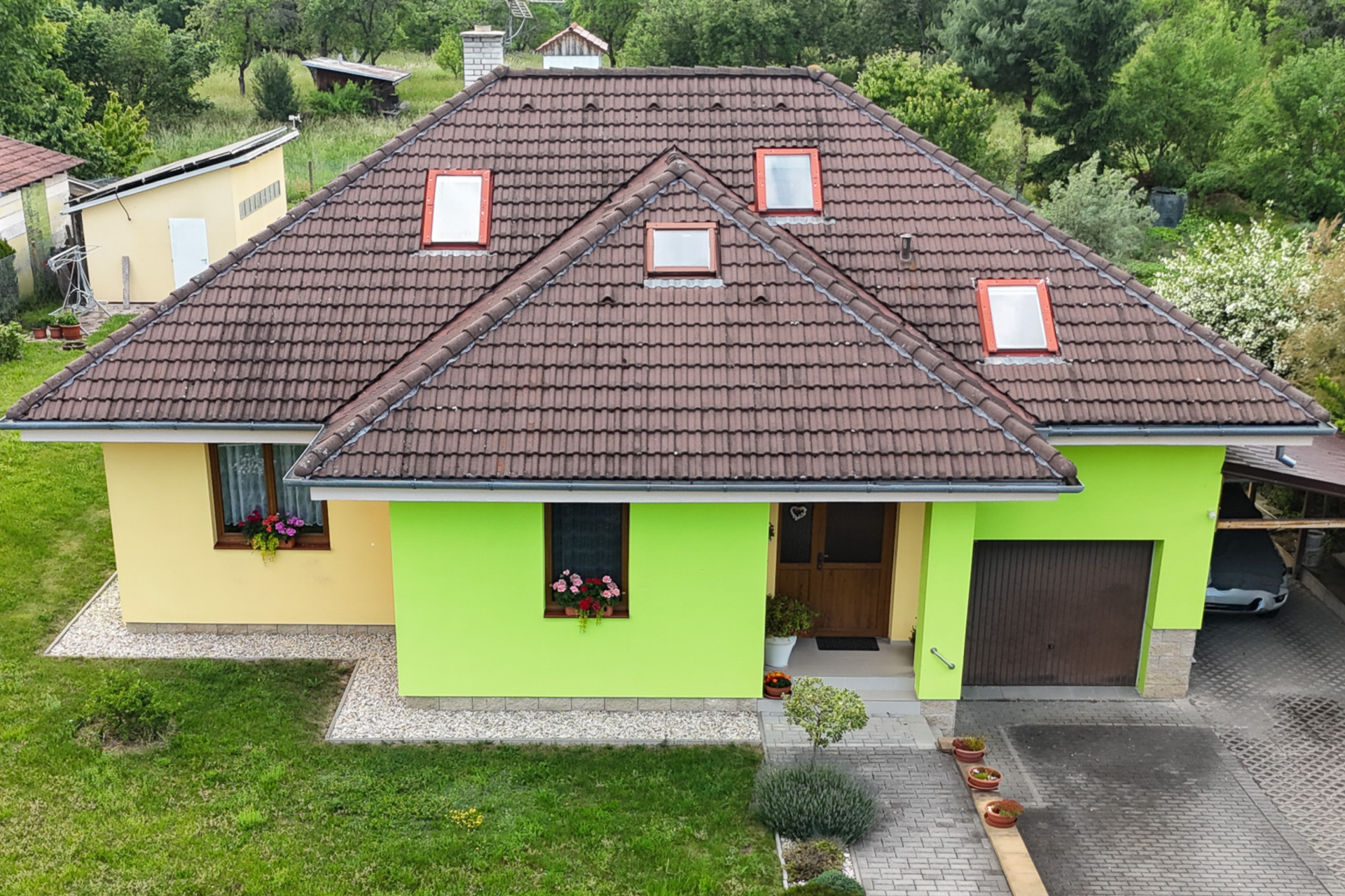 Prodej RD s garáží, zahradou, Boskovice