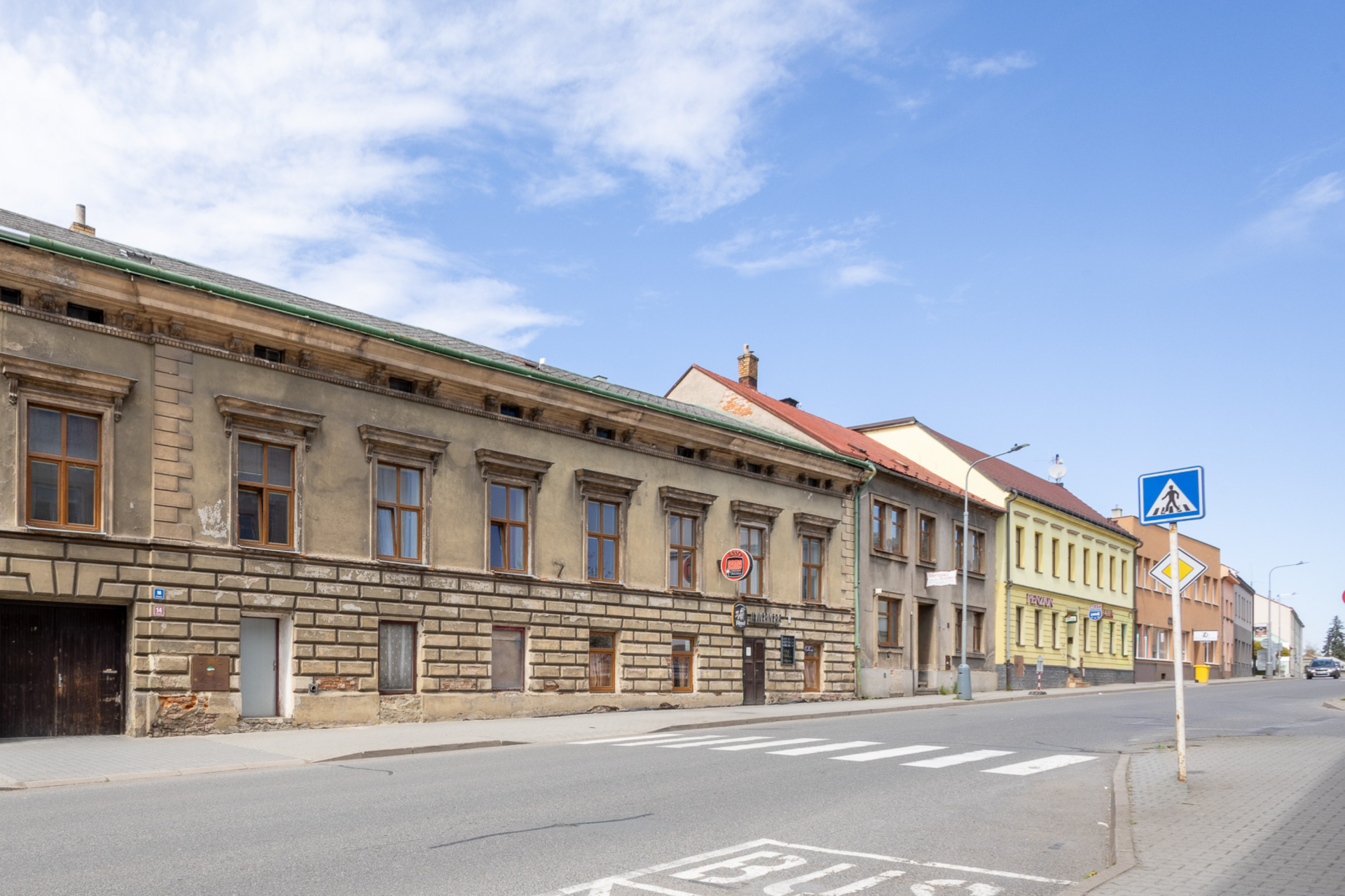 Prodej komerčního objektu s byty, restaurací, zahradou, Mor. Třebová