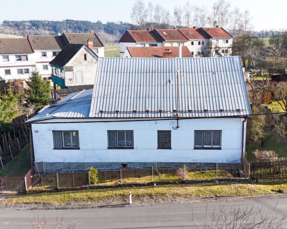 Prodej domu 4+2, s garáží, Křenov